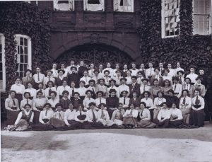 Pupils from 1911 at Harrogate Ladies' College.