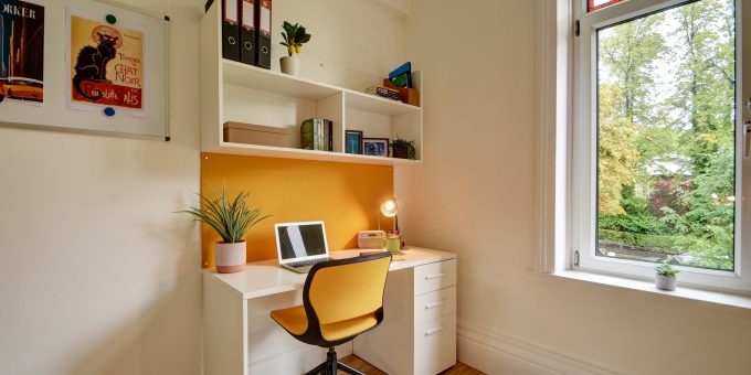 HLCSixthFormWorkStations06